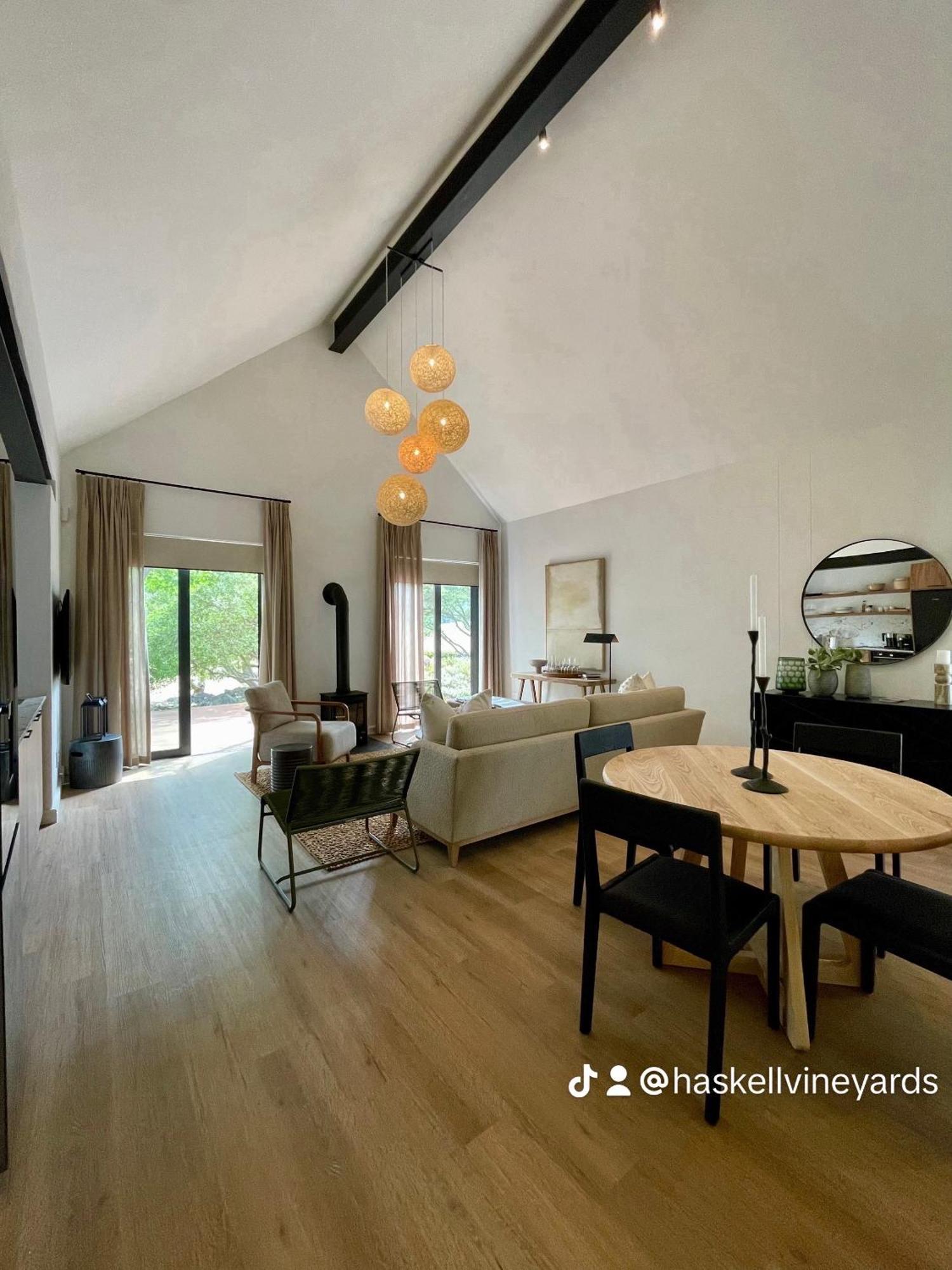 סטלנבוש Mountain Cottages At Haskell Vineyard מראה חיצוני תמונה